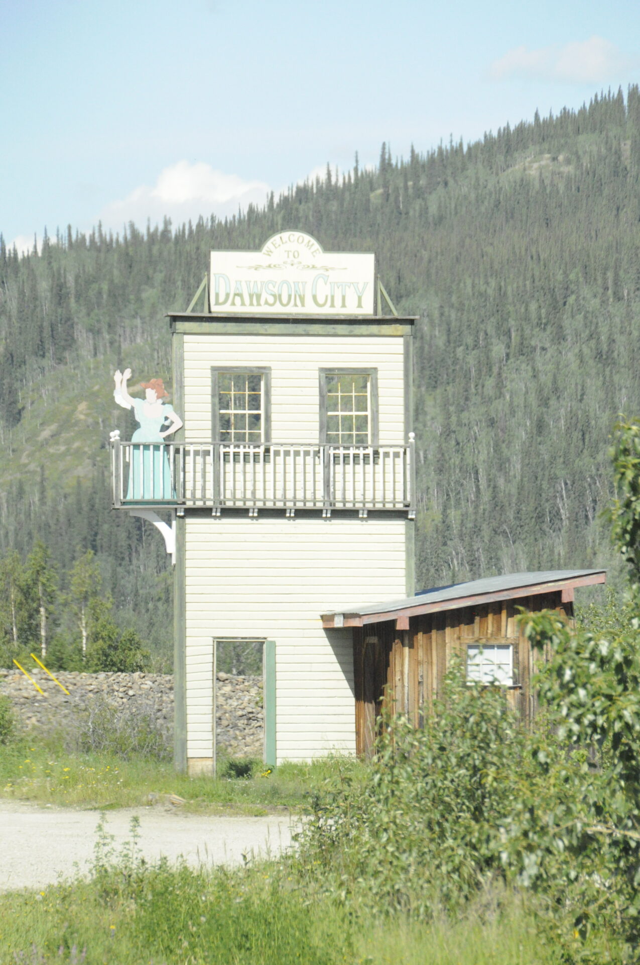 Willkommensschild Dawson City