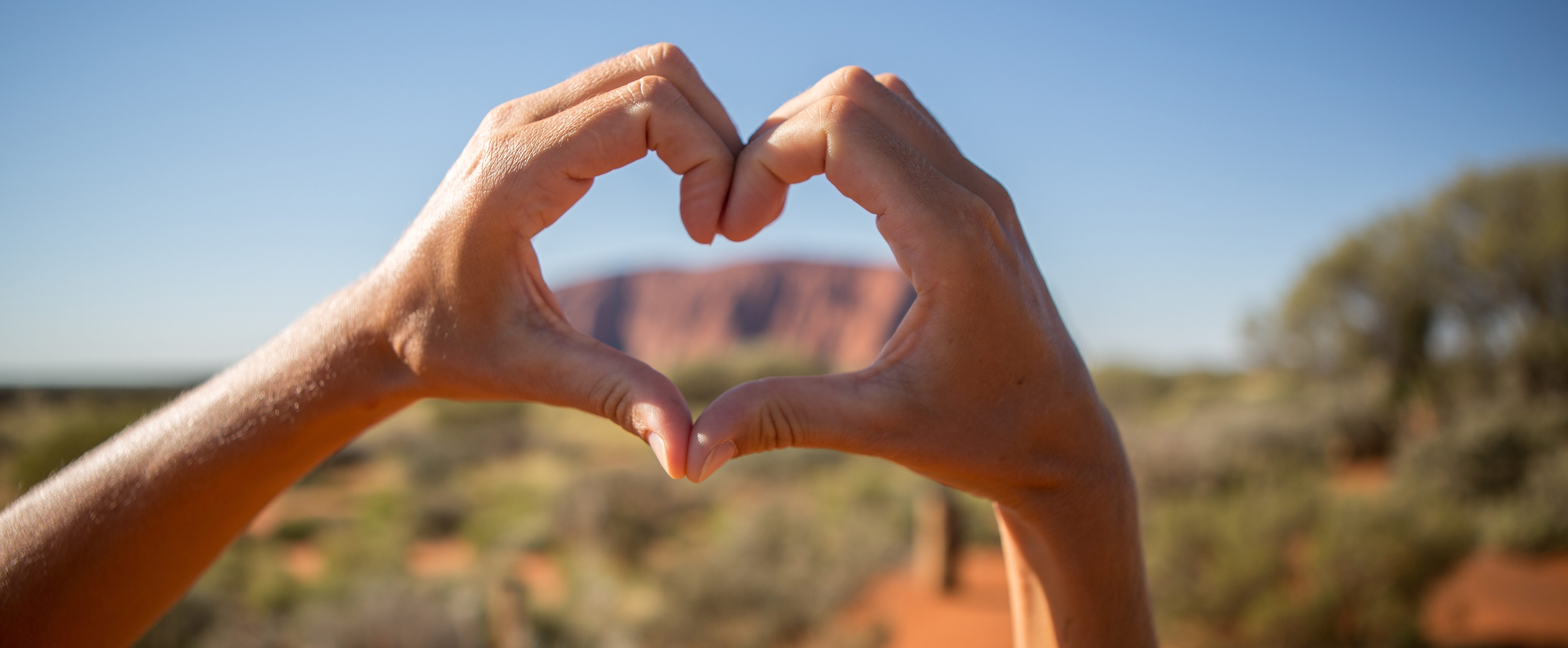 Australien_NT_Ayers Rock Herz_iStock-614614820 Australien_NT_Ayers Rock Herz_iStock-614614820