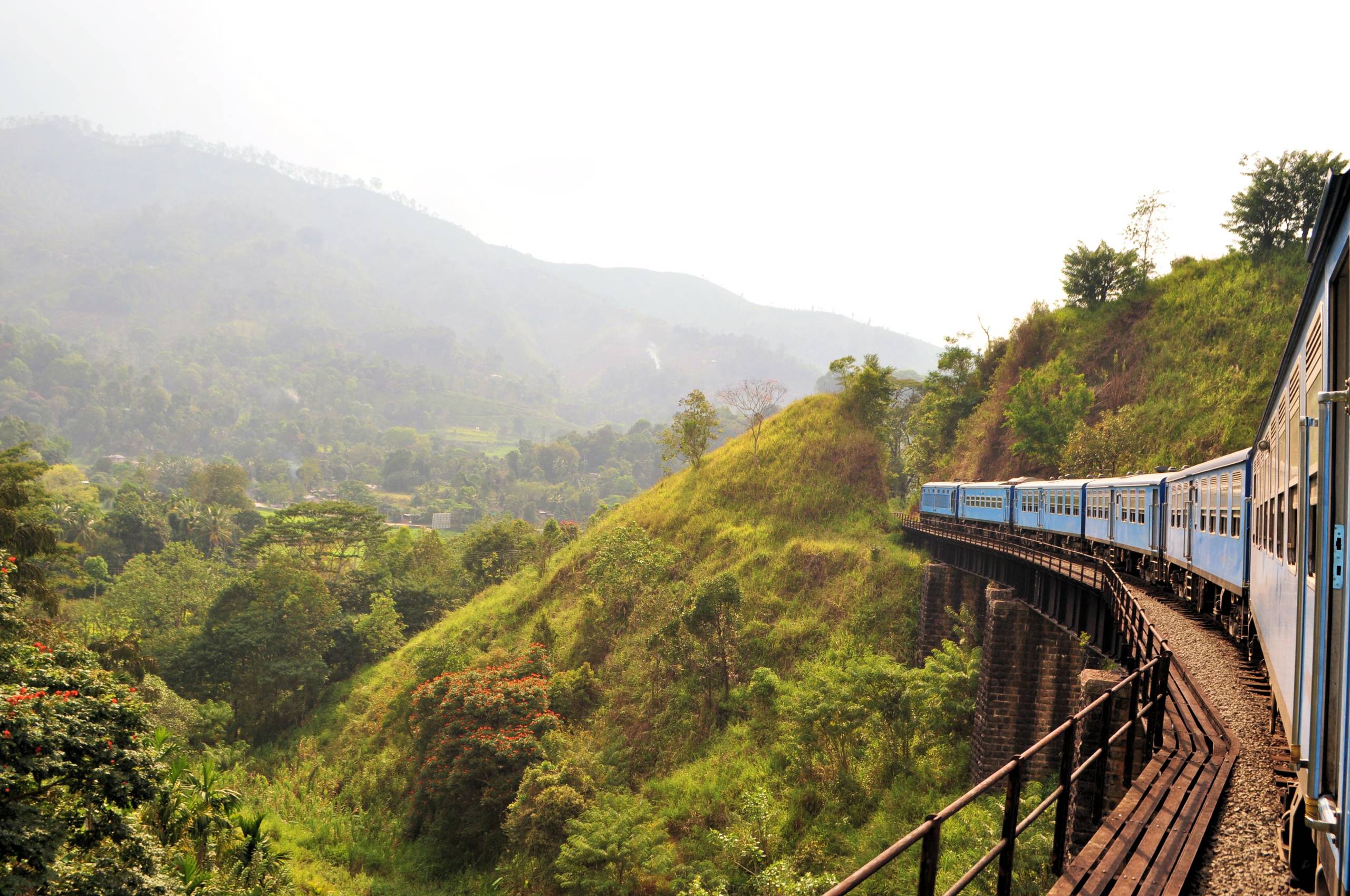 Zugfahrt durch Sri Lanka
